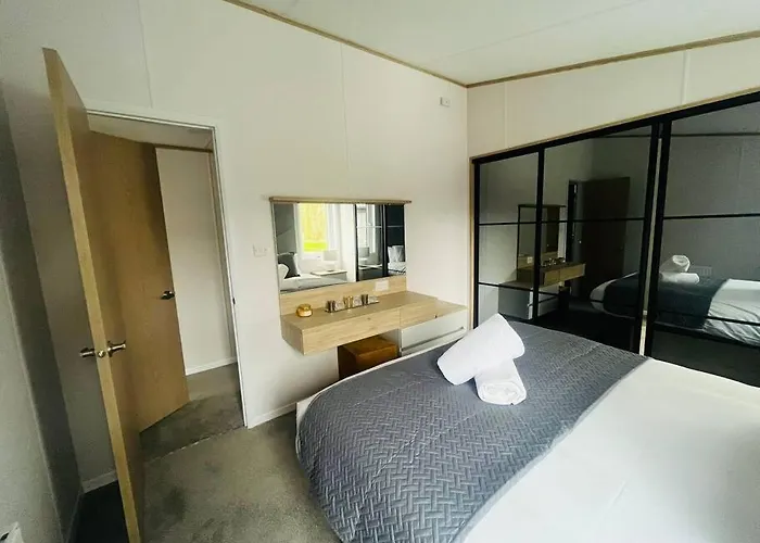 Mulberry Lodge With Hot Tub